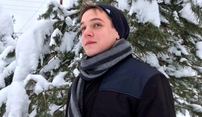 Молодой парламентарий: "Несанкционированные митинги не приносят пользу государству"