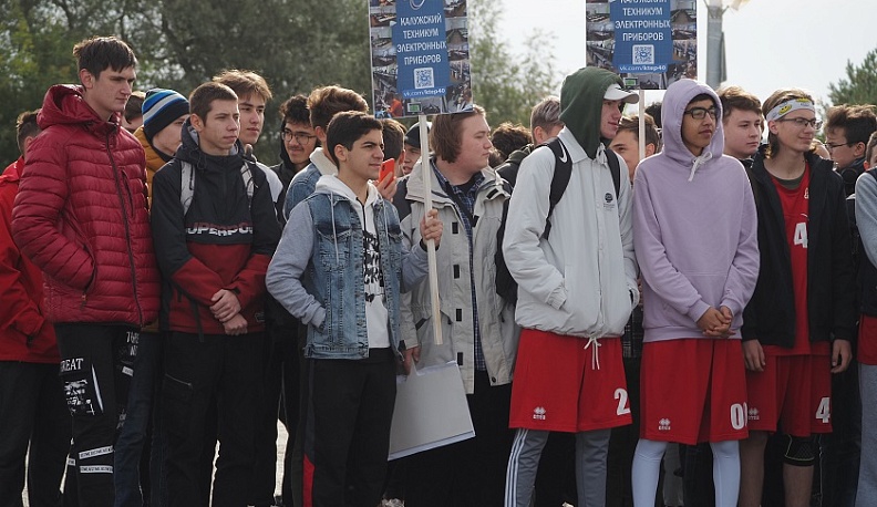 Бауманцы победили в студенческой регате в Калуге