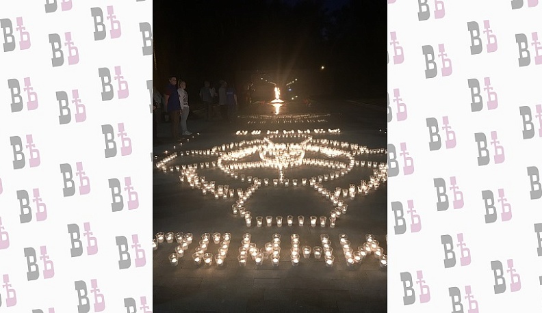 В Обнинске в канун Дня памяти и скорби волонтеры Победы выложили из свечей орден Жукова