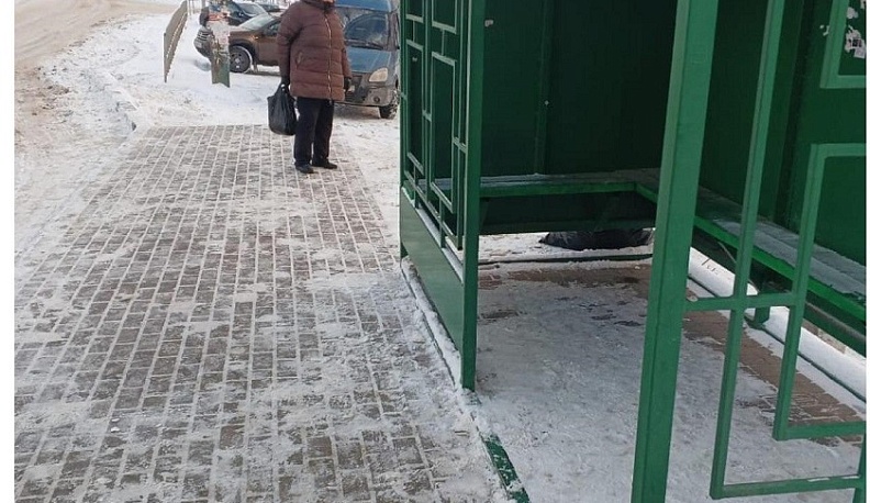 В Детчино дорожники закончат работу на автобусной площадке