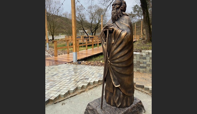 Боровский овраг украсила скульптура Преподобного Пафнутия