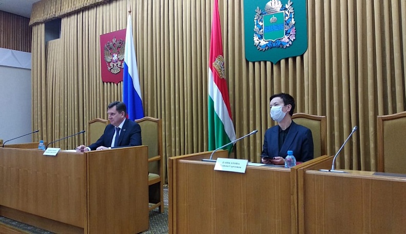 Карина Башкатова поблагодарила нацобъединения за совместную работу по укреплению мира