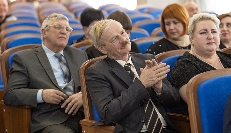 В Калуге наградили победителей трудового соревнования в АПК по итогам 2024 года