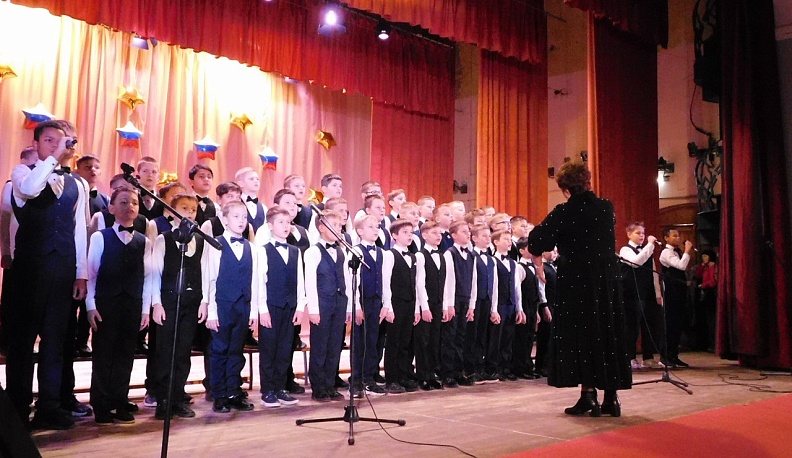 В Кондрове прошел большой  праздничный концерт, посвященный открытию Года защитника Отечества