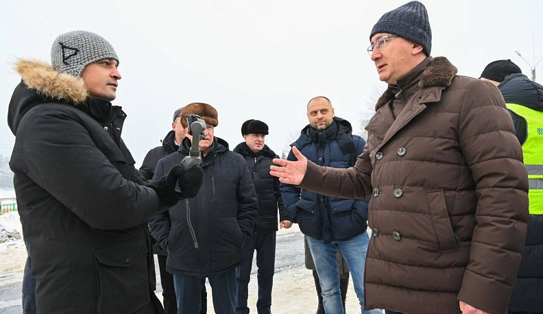 Владислав Шапша запустил опрос по выбору материала для букв надписи на мемориале в Людиново