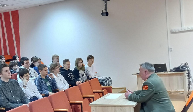 Школьники Обнинска встретились с Героем России