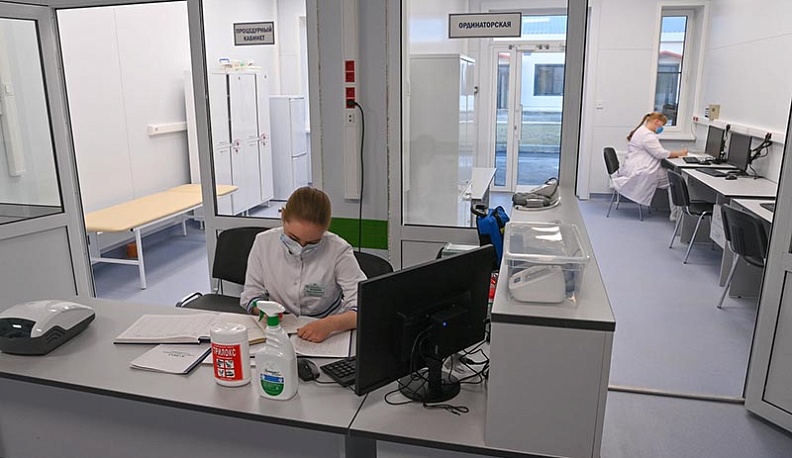 Владислав Шапша поручил как можно быстрее запустить ковидный госпиталь