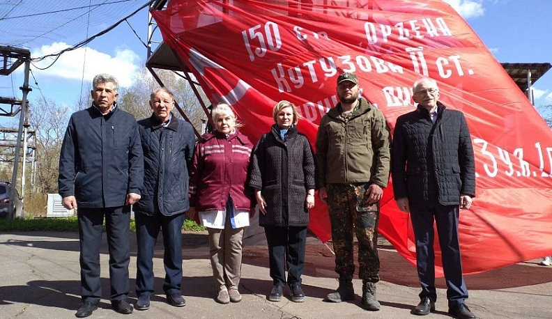 На вершину метеовышки в Обнинске водрузили Знамя Победы