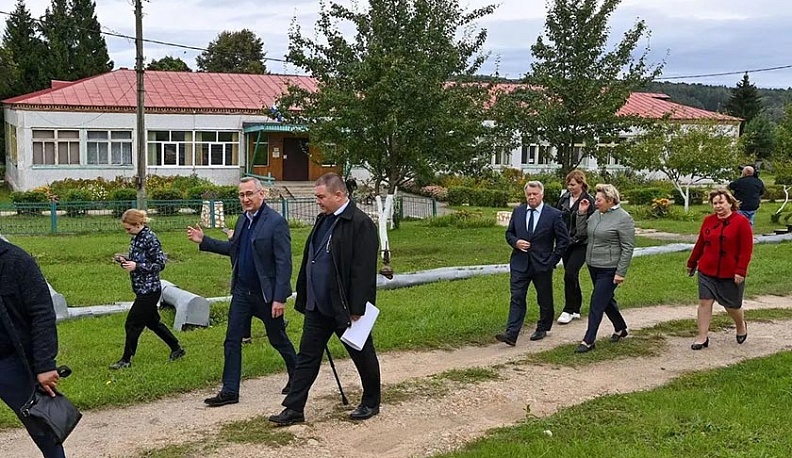 Школьников из села Лопатино будут возить на занятия в Тарусу