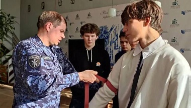 В преддверии Дня защитника Отечества в Калуге прошёл патриотический квест