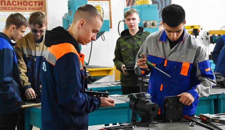 Калужские выпускники школ все чаще предпочитают техникумы