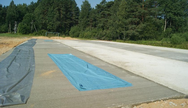 В Куйбышевском районе строится новая спортивная площадка