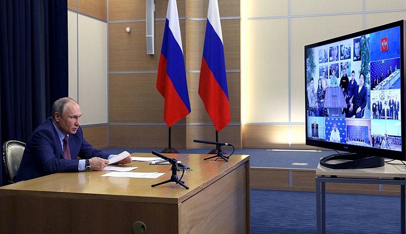 Владимир Путин встретился с общественниками-победителями предварительного голосования «Единой России»