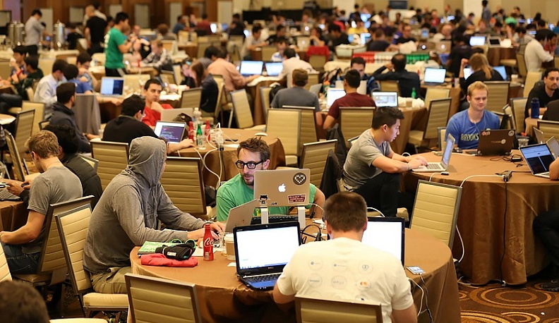 Калужских IT-специалистов приглашают принять участие во Всероссийском хакатоне