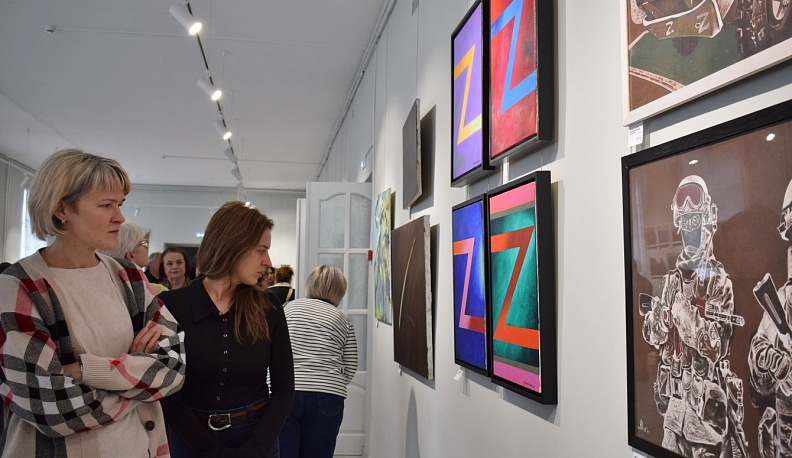 В Тарусе открылась выставка «Время Z»