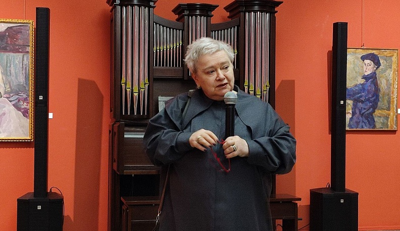 Калужане побывали на творческой встрече с известной российской художницей Марией Андроновой