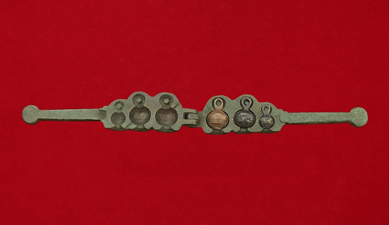 Литейная форма - матрица для изготовления пуговиц «Гирек». XIV – XVI вв.