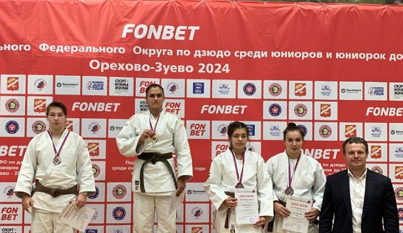 Калужские дзюдоистки завоевали две золотые медали на первенстве ЦФО