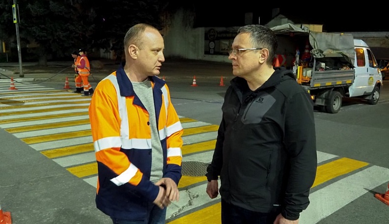 В Калуге обновили разметку на перекрестке улиц Баумана и Пушкина