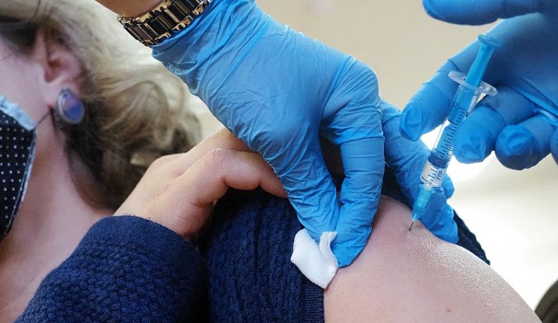 Нация, на вакцинацию!