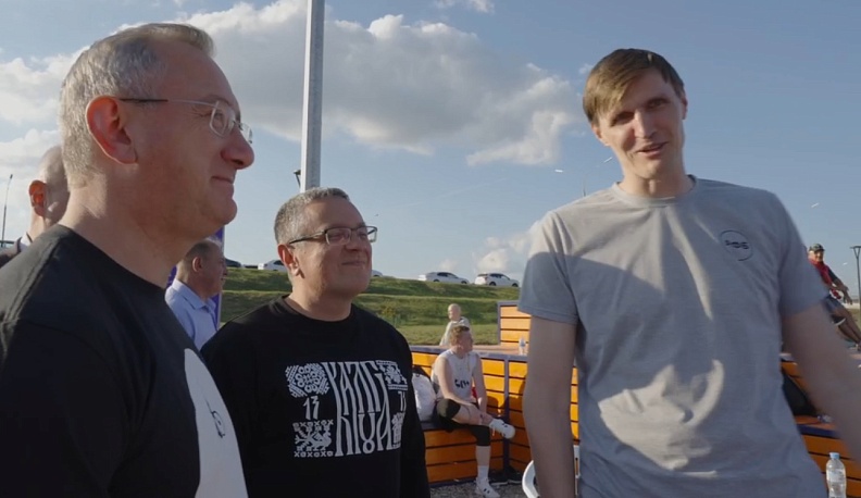 Легенда НБА Андрей Кириленко открыл новую баскетбольную площадку в Калуге