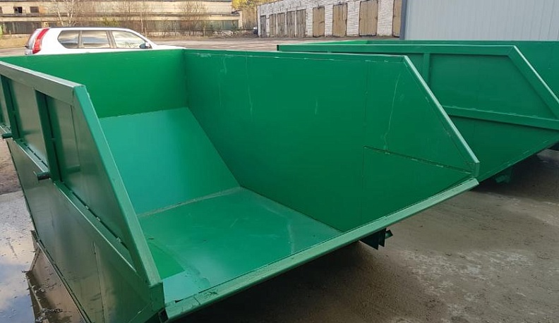 Сотню контейнерных площадок обновили в Юхновском районе