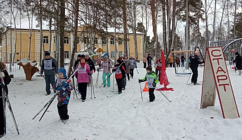В Юхновском районе прошли массовые лыжные старты