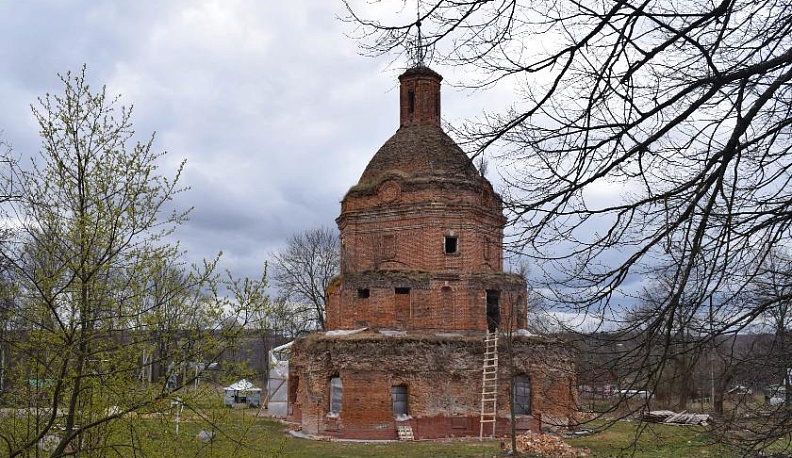 Под сенью старинного парка