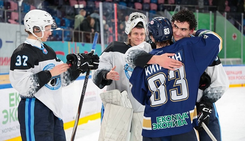 Хоккейный клуб «Калуга» снова обыграл «Тайфун»