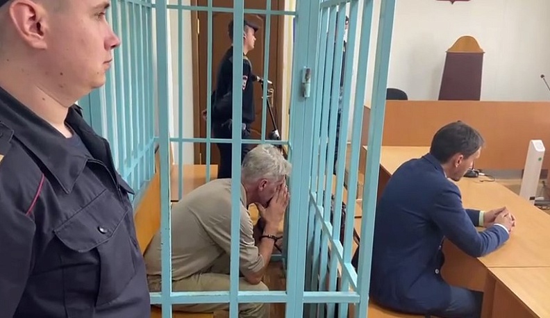 В Калуге заключили под стражу водителя, сбившего людей на улице Кирова