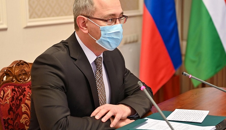 Владислав Шапша призвал калужан прививать детям семейные ценности