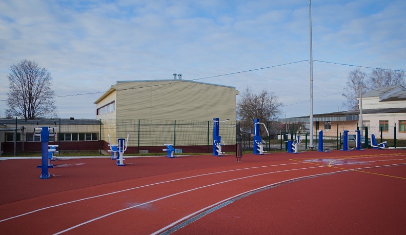 В Сухиничах построили новый стадион