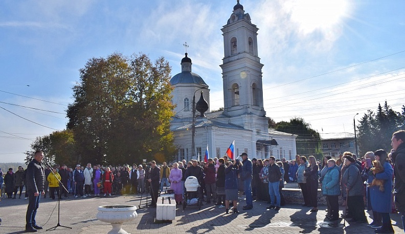 Тарусский район проводил своих защитников на борьбу с нацистами