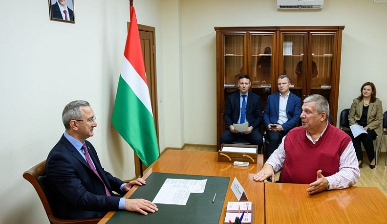 Владислав Шапша поручил улучшить дорожную инфраструктуру по просьбам калужан