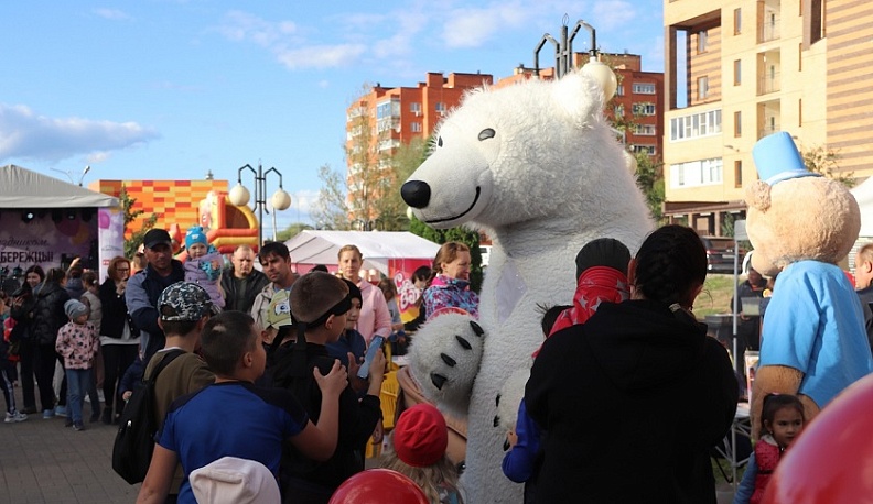 Калужане отметили 40-летие Правобережья праздничным концертом и фейерверком