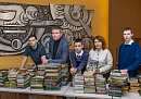 Около 500 книг собрали для луганских детей учащиеся и педагоги 15-й школы Калуги