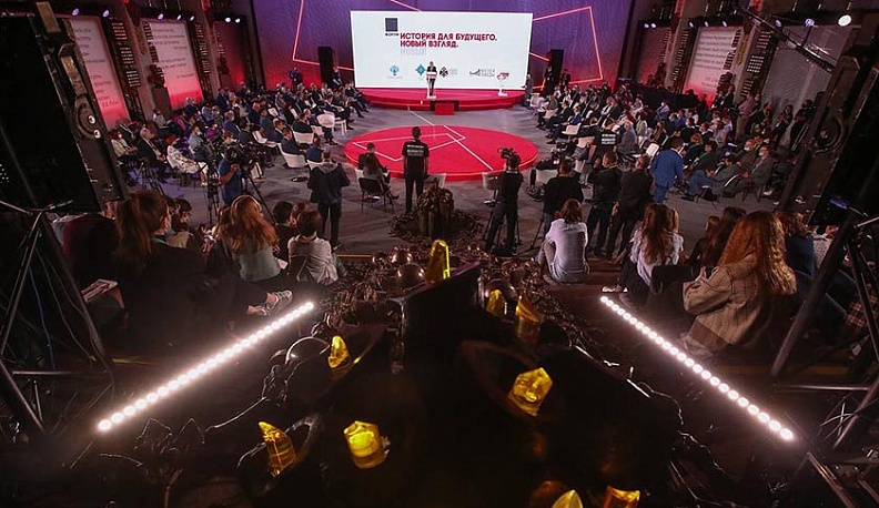 В Музее Победы в Москве проходит Форум «История для будущего. Новый взгляд»