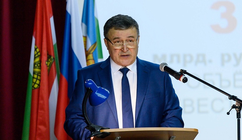 В Жукове прошел отчёт главы районной администрации Анатолия Суярко