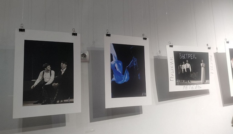 Фотовыставка по спектаклю «Пушкин. Выстрел. Метель» открылась в Калуге 