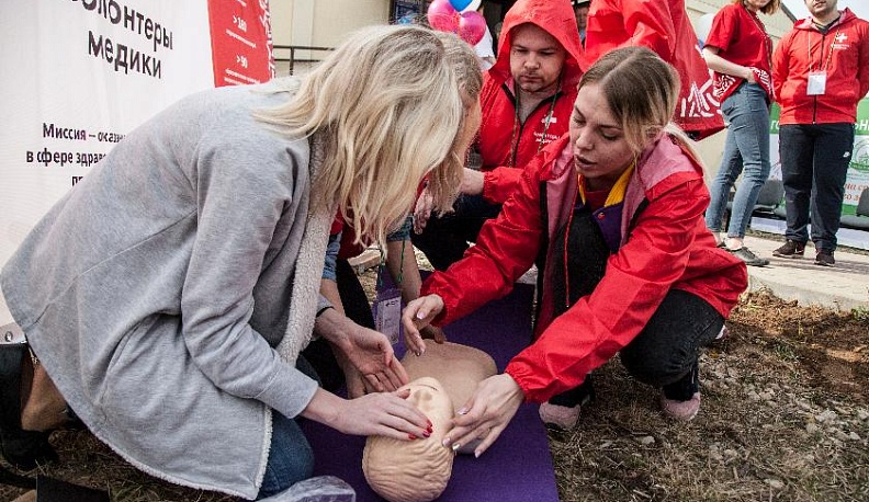 Красно село волонтёрами
