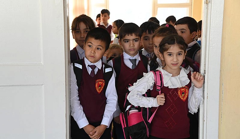 Помочь одинаково разным