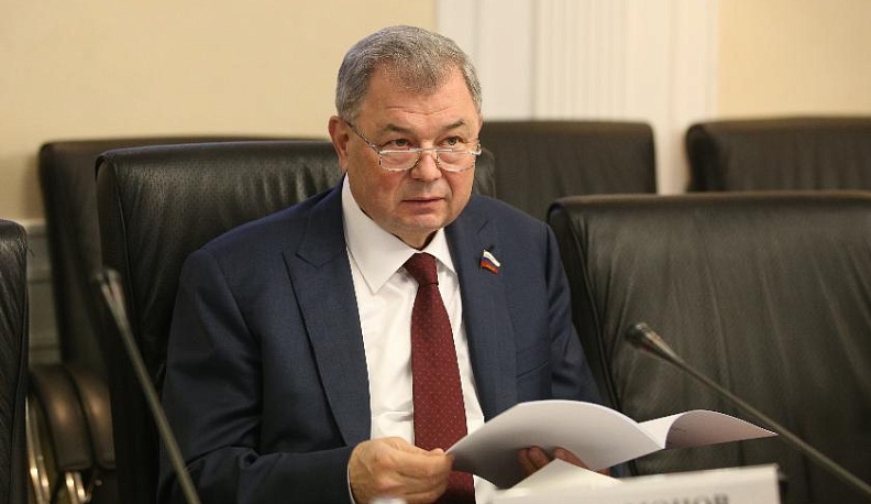 Анатолий Артамонов: Вопросы противодействия «теневой» занятости сейчас стоят очень остро