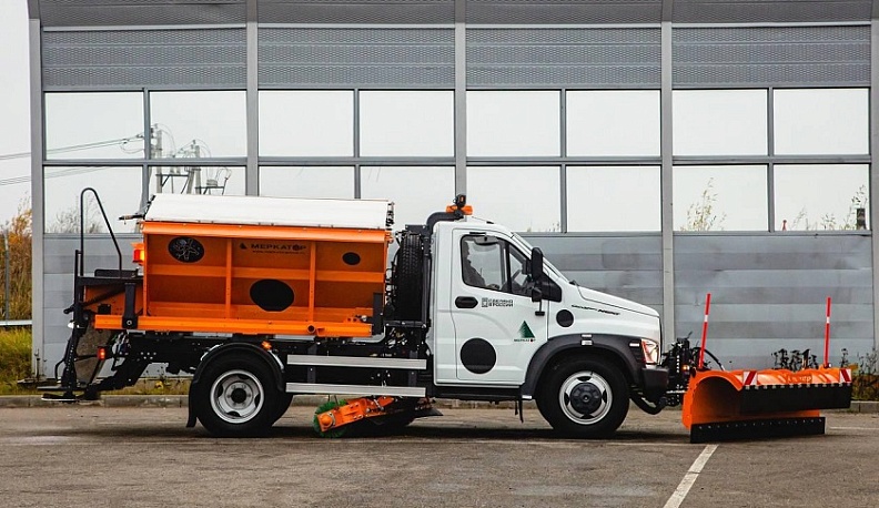 Калужский производитель представил новую модель коммунальной техники