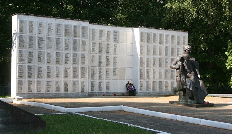 В списки солдат, погребенных на воинском кладбище в Калуге, добавились новые имена