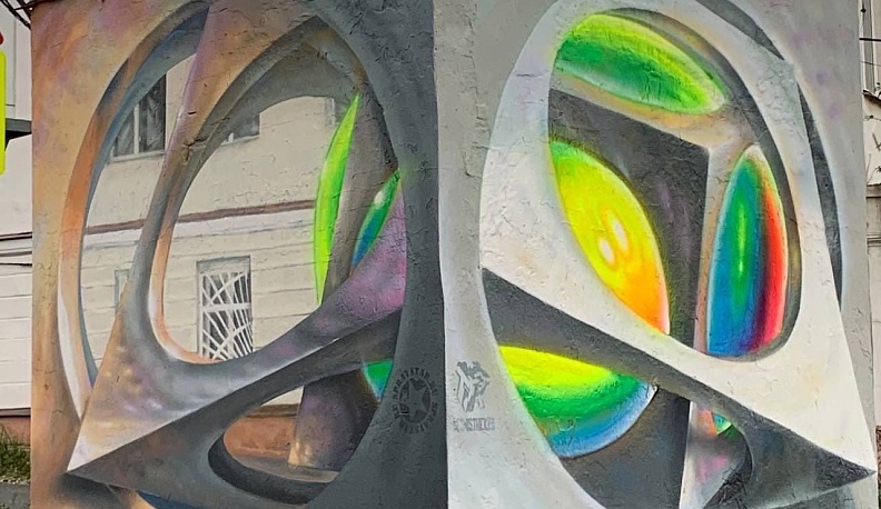 Будки стали арт-объектами