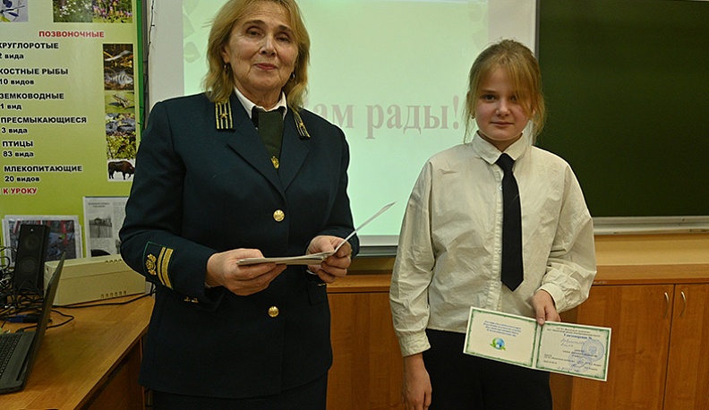 Алла Шклярова вручила удостоверения новым участникам  «Галантуса».