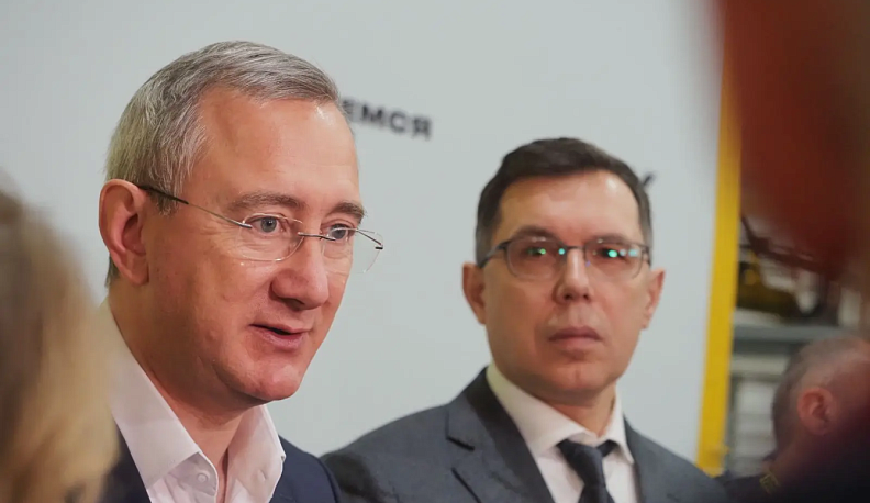 Владислав Шапша контролирует решение проблем, озвученных жителями в соцсетях