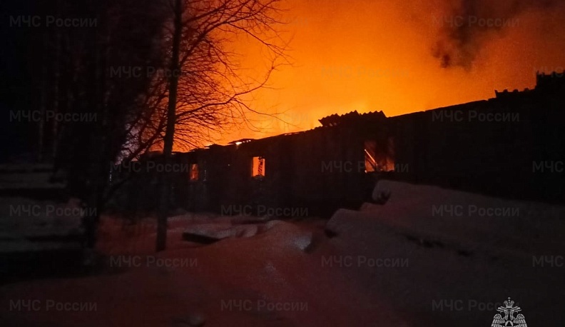 Ночью в Калужской области загорелось овощехранилище