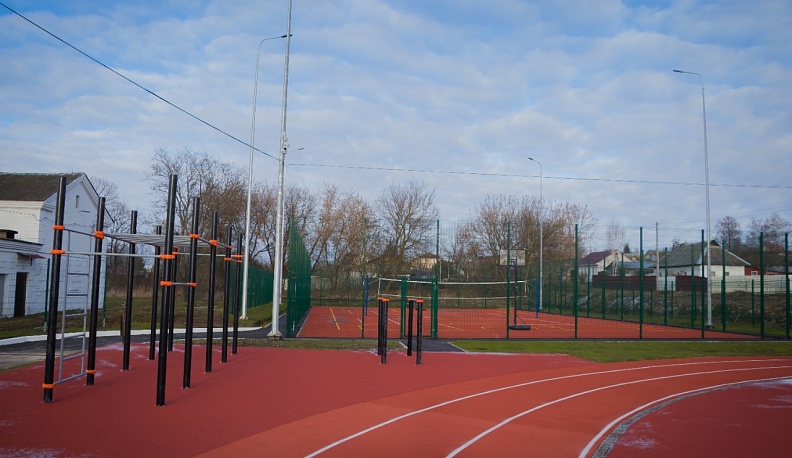 В Сухиничах построили новый стадион