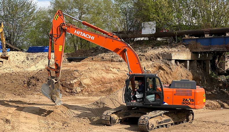 В Калуге реконструкция Синих мостов завершена на 50%